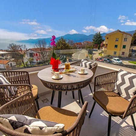 Apartment Top View With Balcony And Private Parking Rijeka Luaran gambar