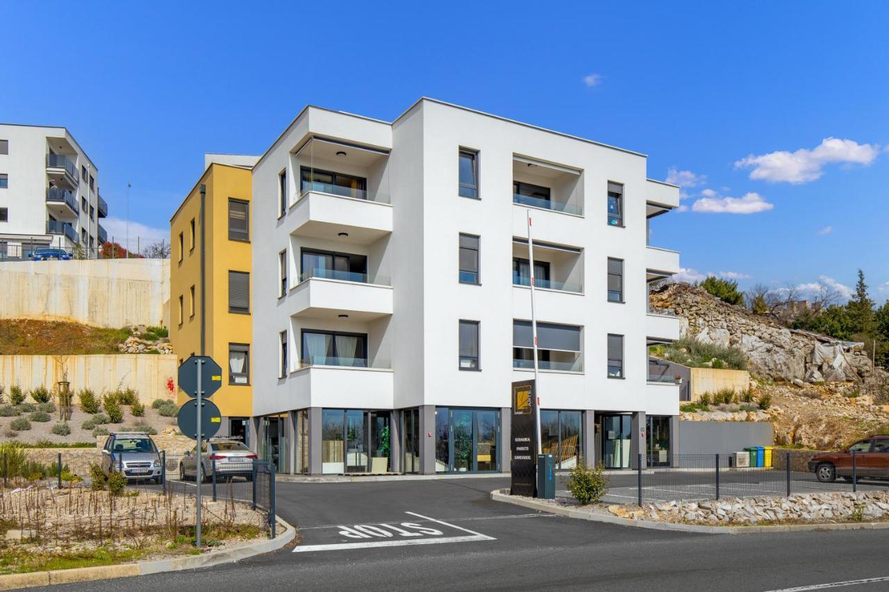 Apartment Top View With Balcony And Private Parking Rijeka Luaran gambar