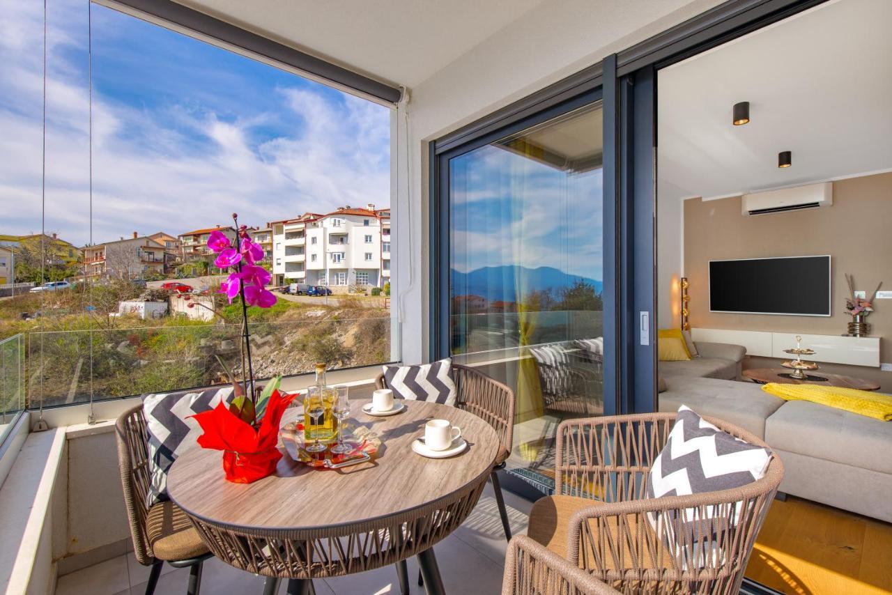 Apartment Top View With Balcony And Private Parking Rijeka Luaran gambar
