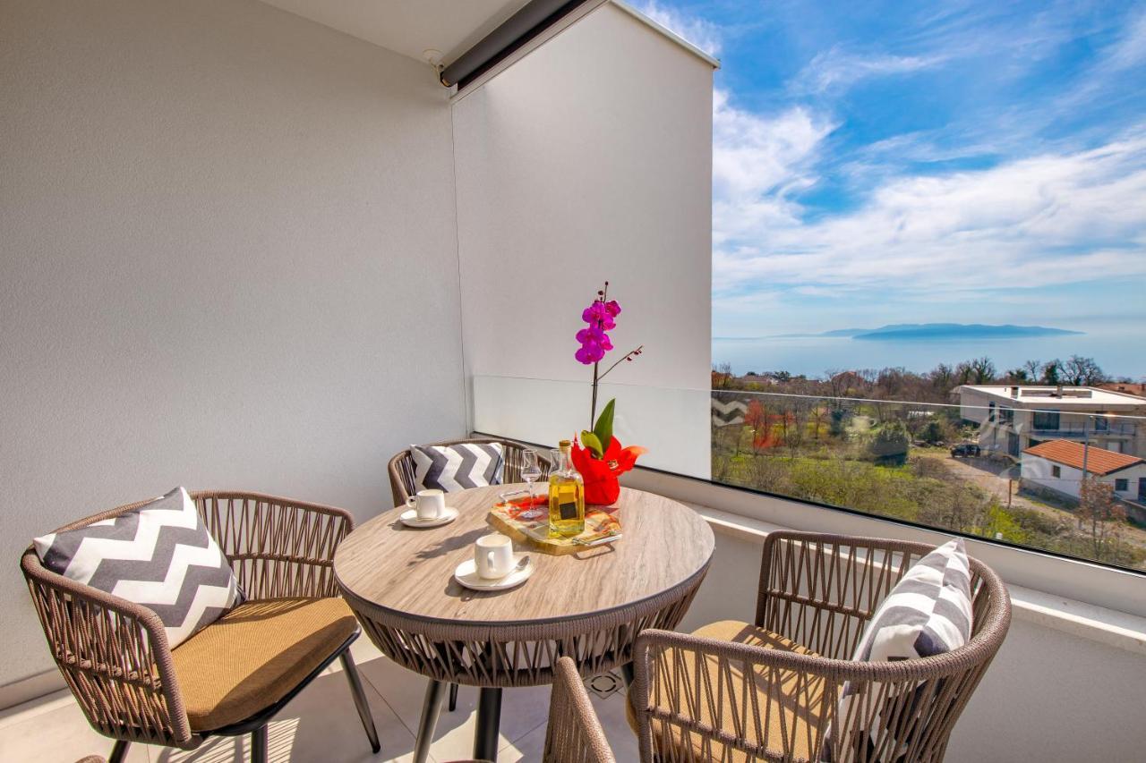 Apartment Top View With Balcony And Private Parking Rijeka Luaran gambar