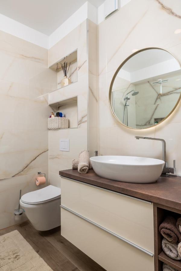 Apartment Top View With Balcony And Private Parking Rijeka Luaran gambar
