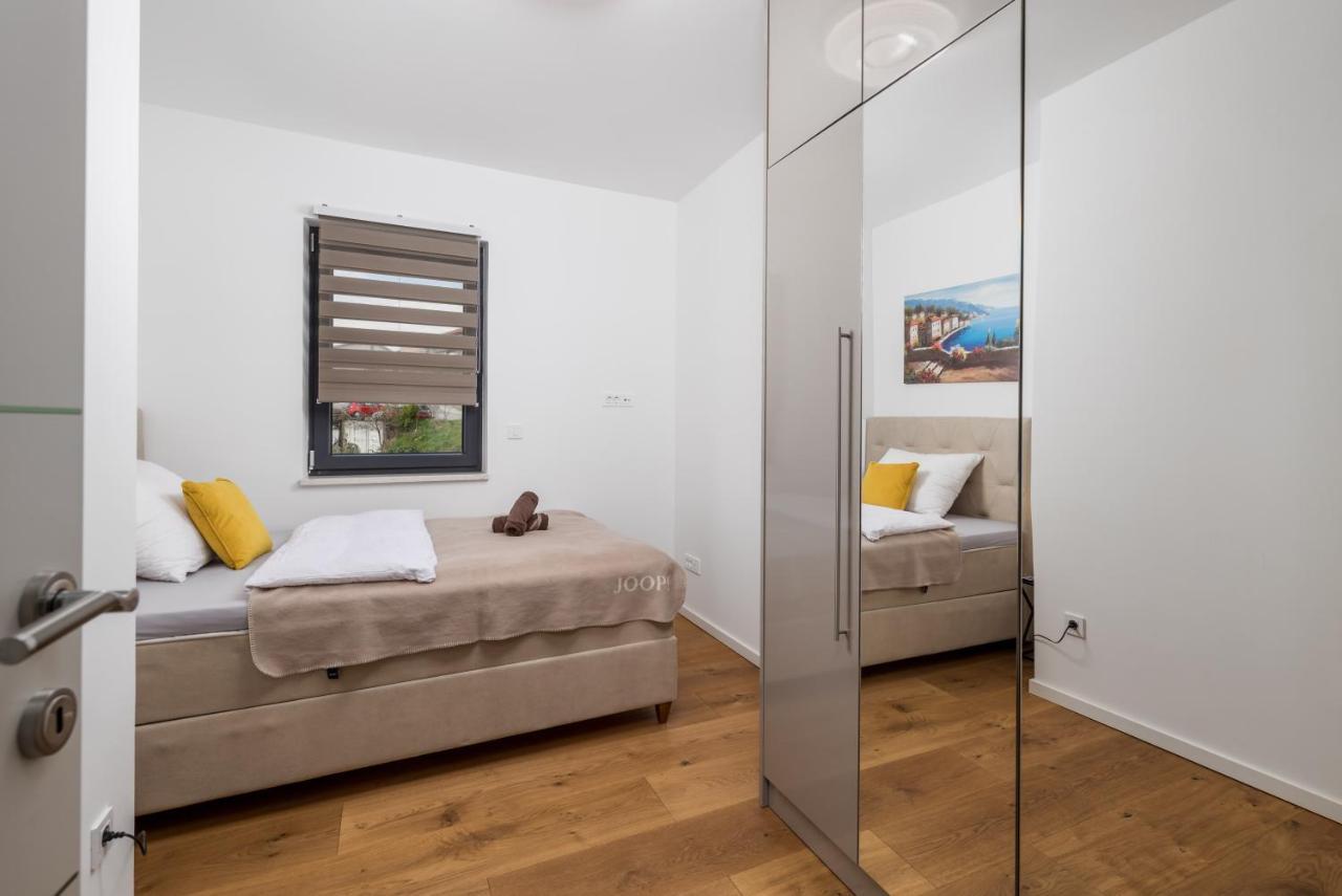 Apartment Top View With Balcony And Private Parking Rijeka Luaran gambar